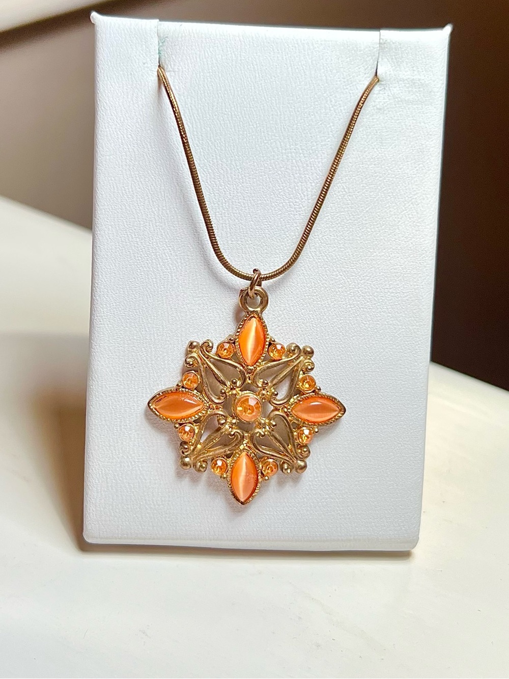 Vintage Orange CatsEye Pendant Necklace Gold Tone Retro Statement